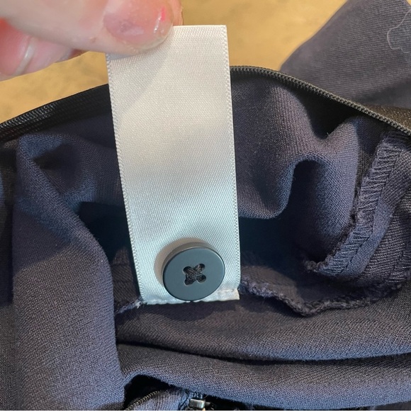 Everlane Cropped Side Zip Workpants Navy Blue Women's Sz 10 - Picture 10 of 10